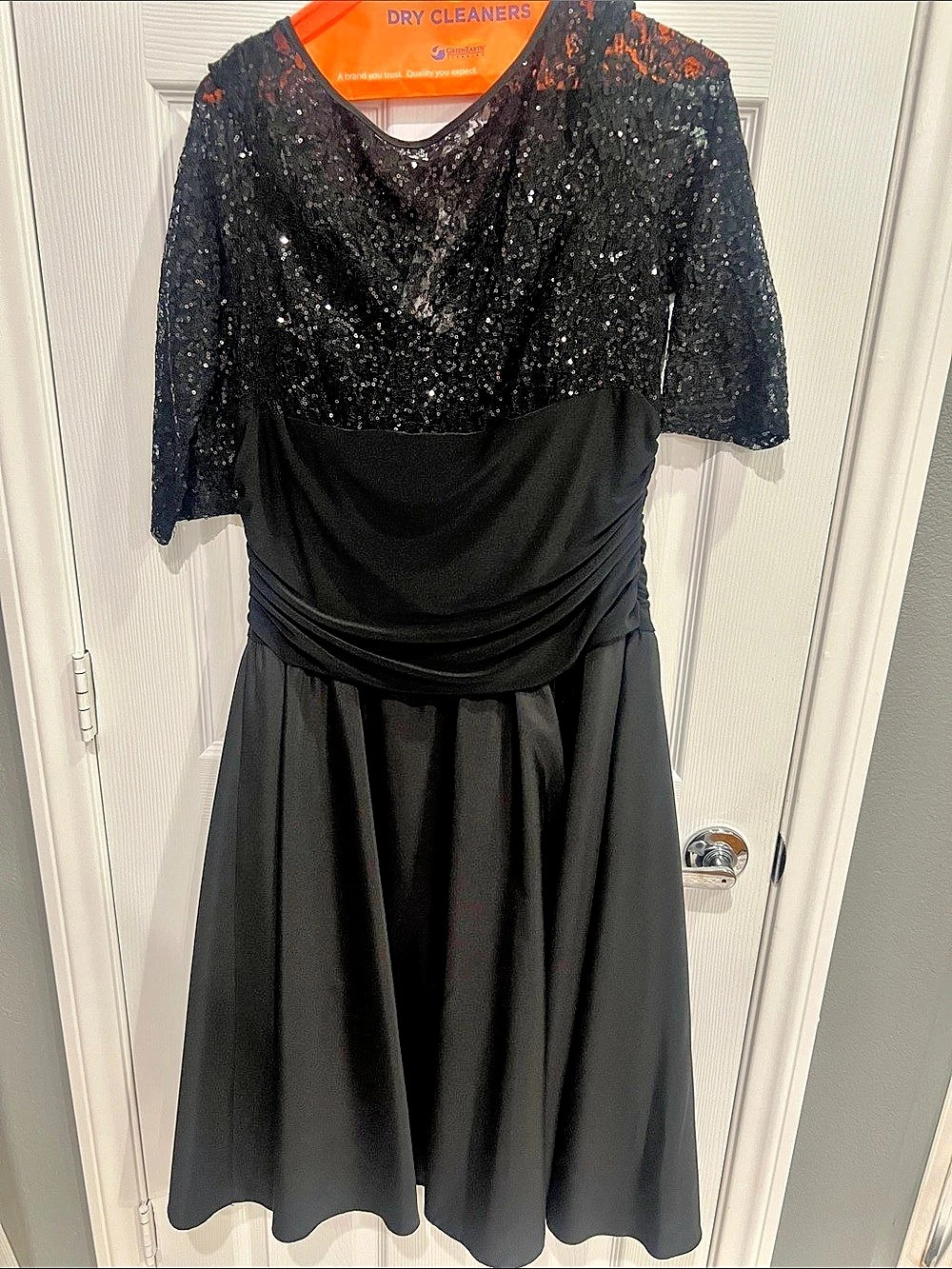 Jessica B Black Sequin Midi Dress Size 16 Like New